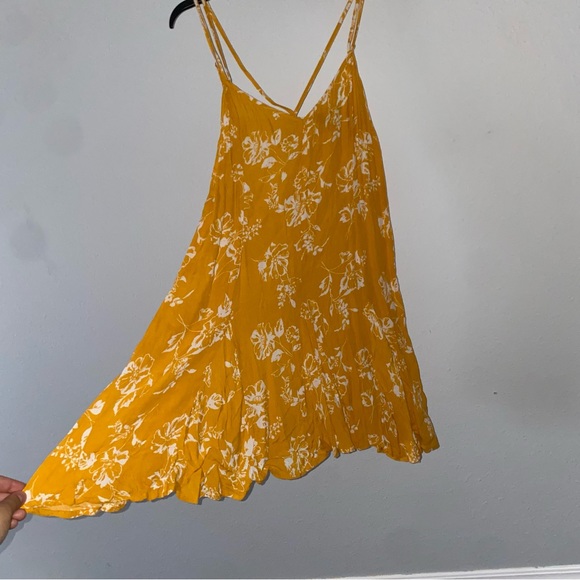 Forever 21 flowy beach dress - Picture 4 of 5